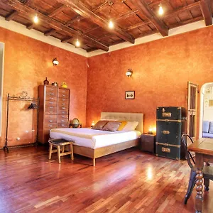  Apartamento Trastevere Charming Romantic Loft By Yourhost